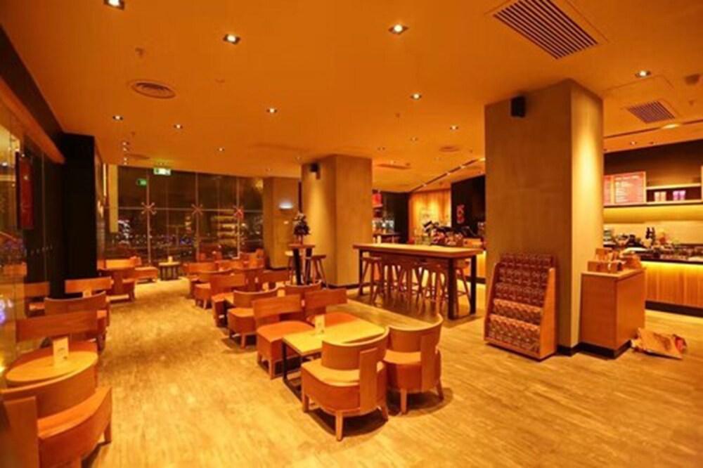 Yiwu International Mansion Hotel Ngoại thất bức ảnh