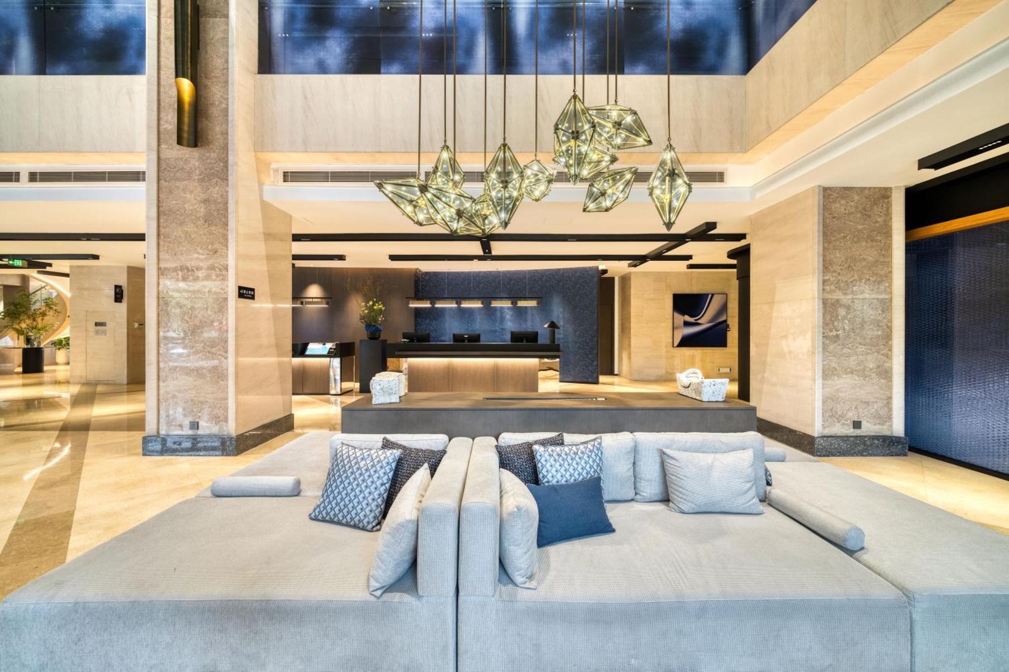 Yiwu International Mansion Hotel Ngoại thất bức ảnh