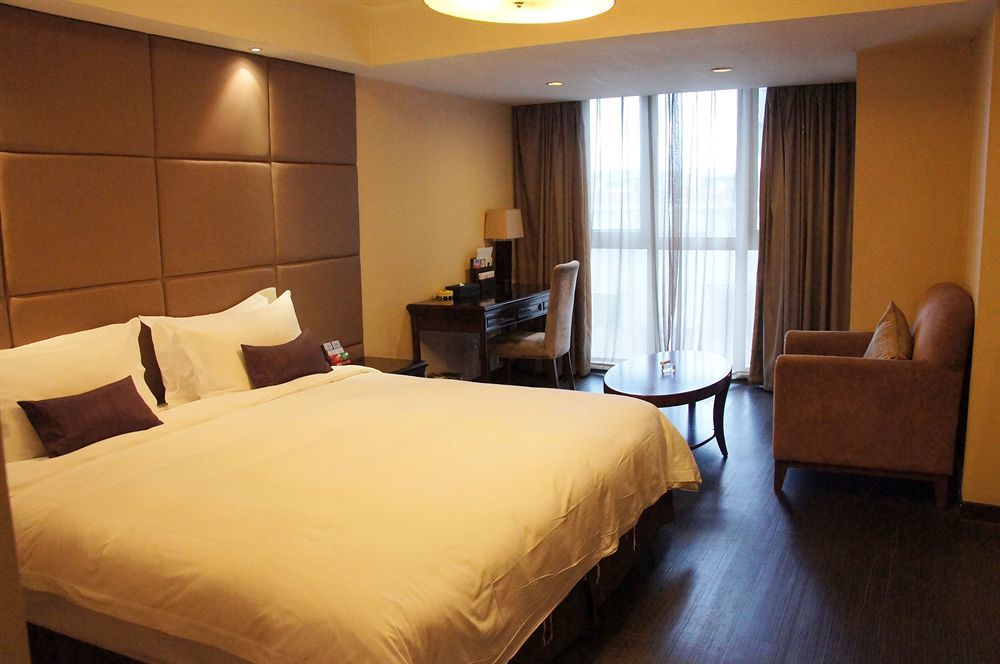 Yiwu International Mansion Hotel Ngoại thất bức ảnh